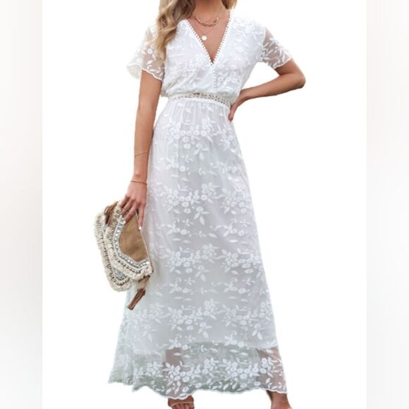 Romantic Embroidered Lace Tulle Maxi Summer Country Wedding Dress - Picture 2 of 10